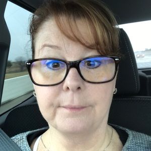 Meet your Posher, Carol